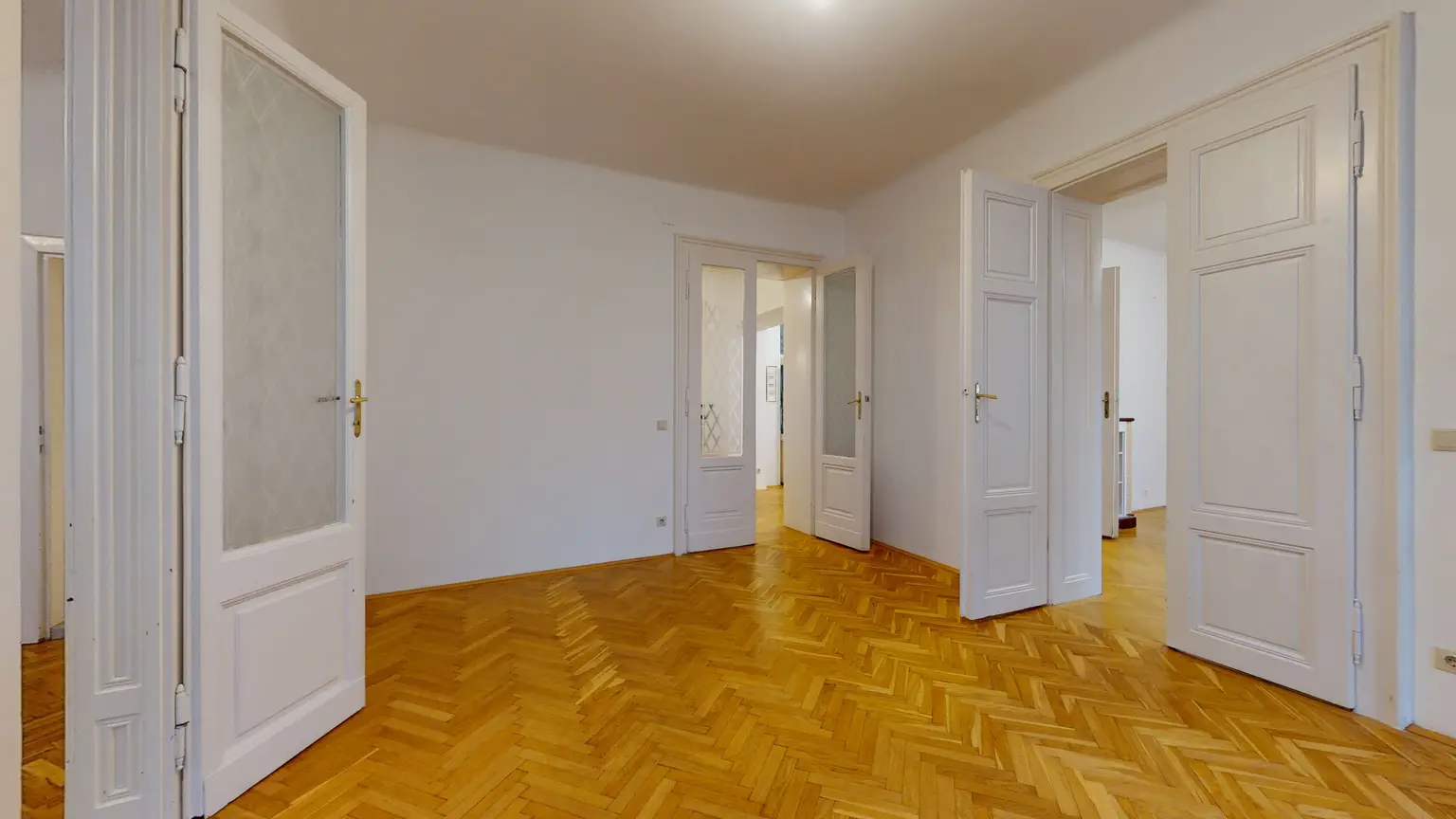 Altbaucharme in bester urbaner Lage