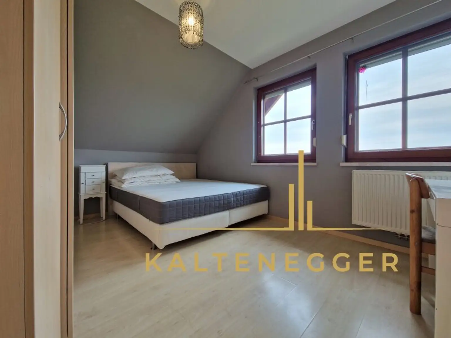 DG: Zimmer ca. 11,24 m²