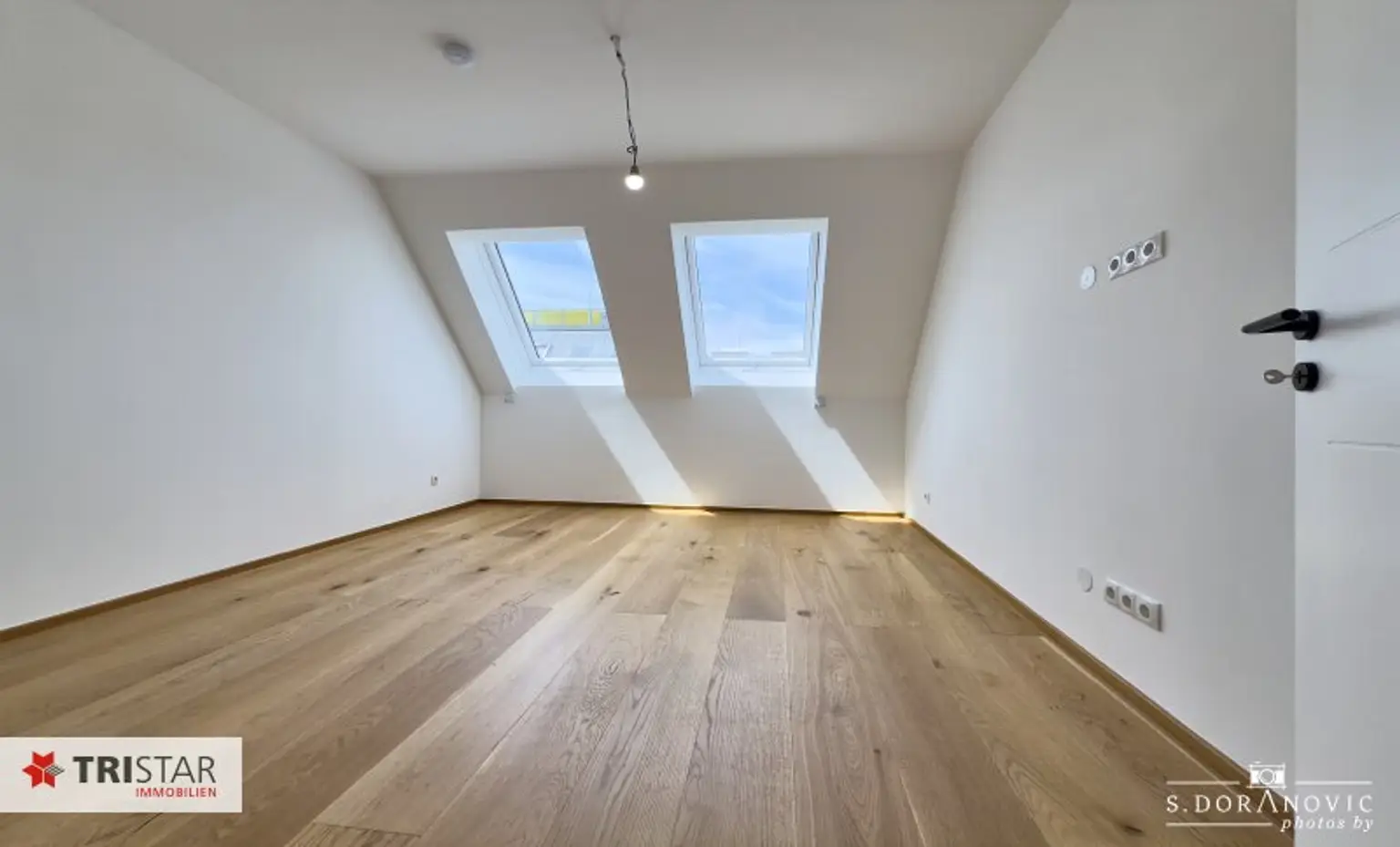 NEU! ++ NÄHE SCHÖNBRUNN ++ EXKLUSIVER DACHAUSBAU IM GRÜNDERZEITHAUS ++ BEZUGSFERTIGES EIGENTUM IN TOPLAGE – 1120 WIEN ++