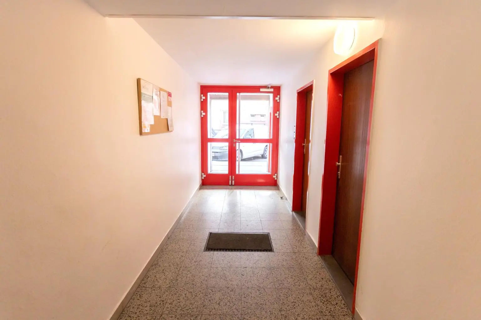 Neu sanierte 4-Zimmer-Eckwohnung im 2. Liftstock
