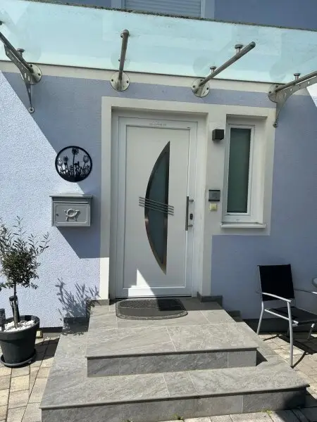 Neuwertiges Traumhaus im Zentrum von Liebenfels: 3 Zimmer, Garten mit fixem Pool & Terrasse Carport  für 499.000 €!