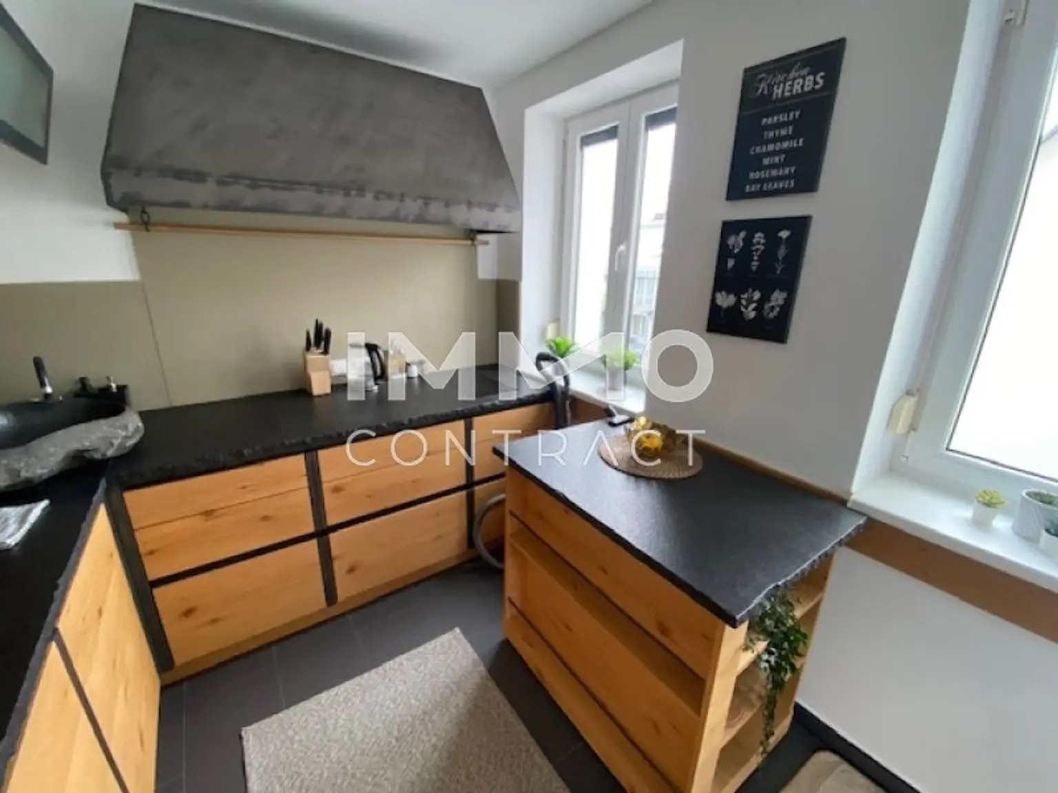 Helle großzügige Küche