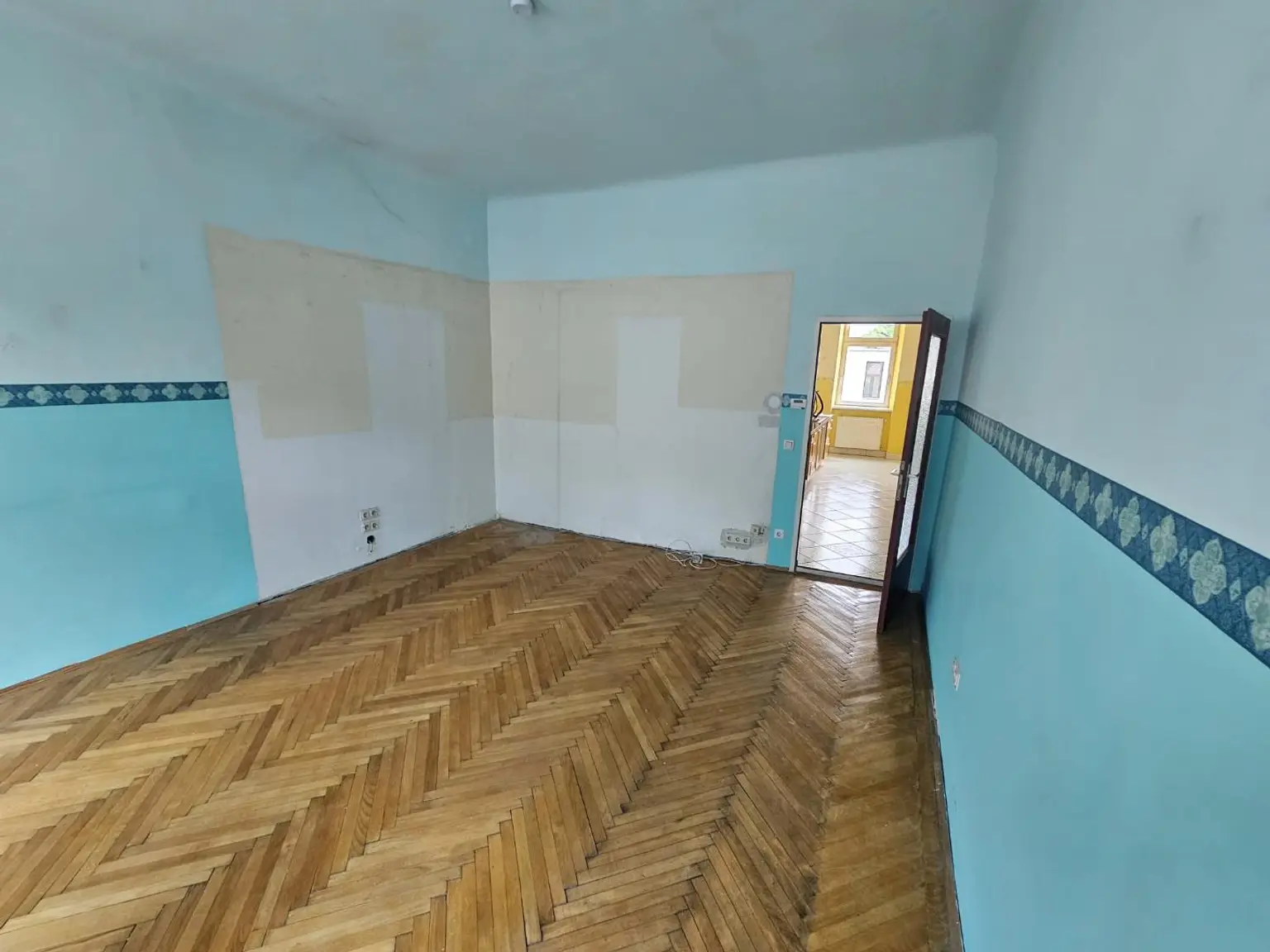 3 Zimmer - U3 Zippererstr