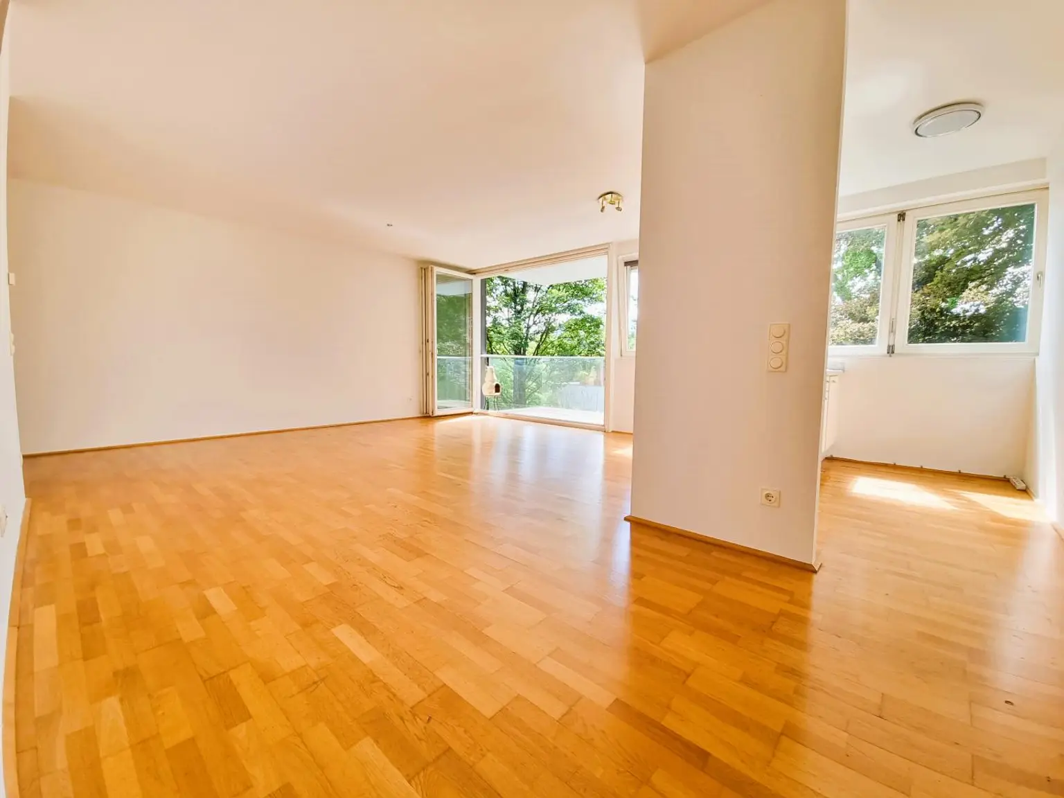 Erstklassiges Wohnen in Parsch – 3 Zimmer, Balkon, TG & mehr