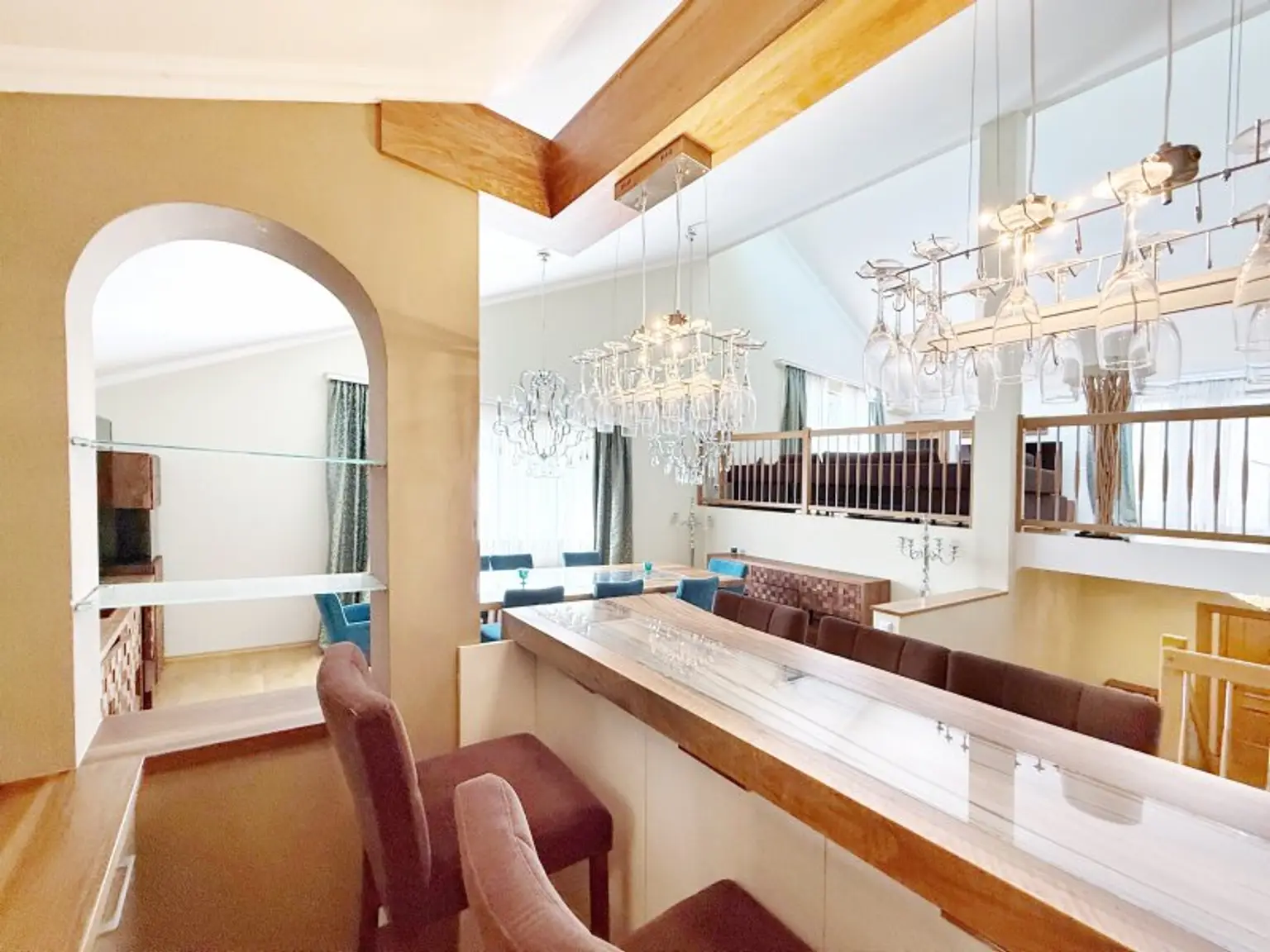 Move Right In: Fully Furnished Family Home in Weidling – 360 m²