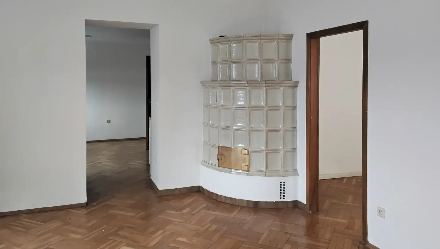 Mietwohnung  mit  Badeplatz.