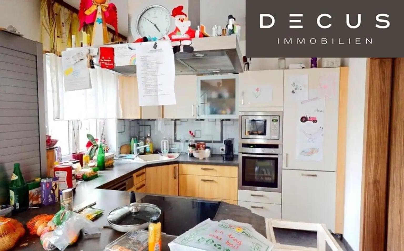 TRAUMHAFTES EINFAMILIENHAUS MIT MIT WOHNKÜCHE, 4 SCHLAFZIMMERN UND GROSSEM GARTEN