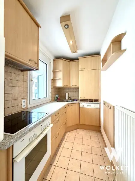 Zu vermieten: 1-Zimmer | großer Balkon | Hoßplatz 25er 26er | Keine Ablöse