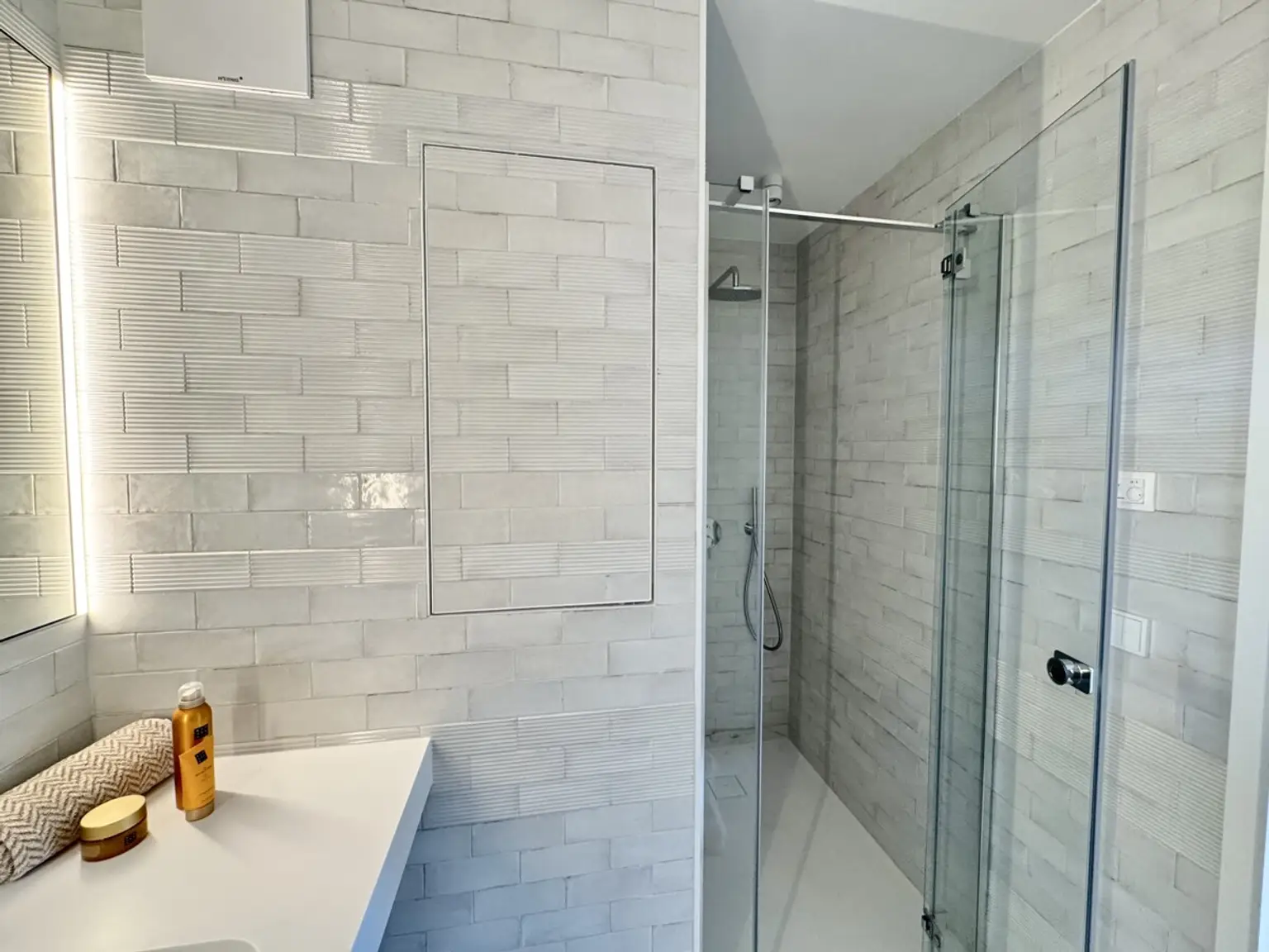 Provisionsfrei: 7. Stock - Laxenburger Straße/Hauptbahnhof - große Zweizimmer-Wohnung