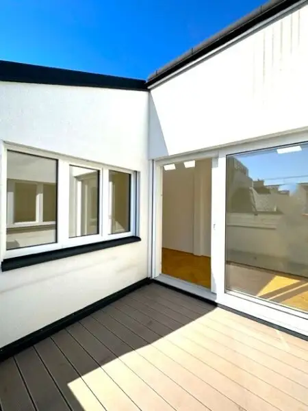 BÖRSE-NÄHE, klimatisiertes 98 m2 Dachgeschoss mit 9 m2 Terrasse, 3 Zimmer, Extraküche, 2 Bäder, Gonzagagasse