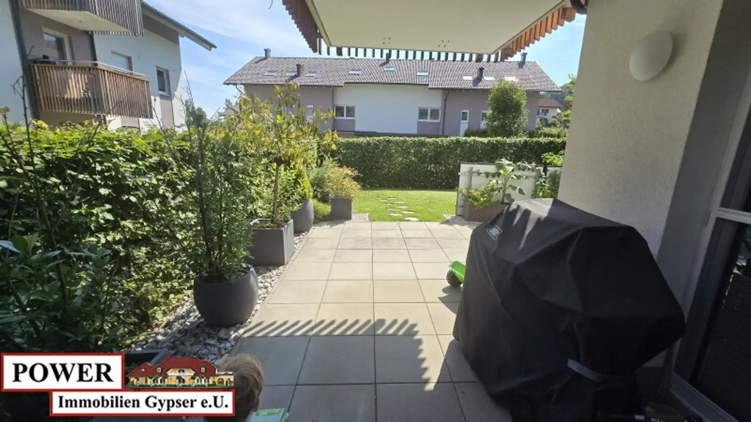Traumhafte Gartenwohnung im Herzen von Seeham – 4 Zimmer, große Terrasse!