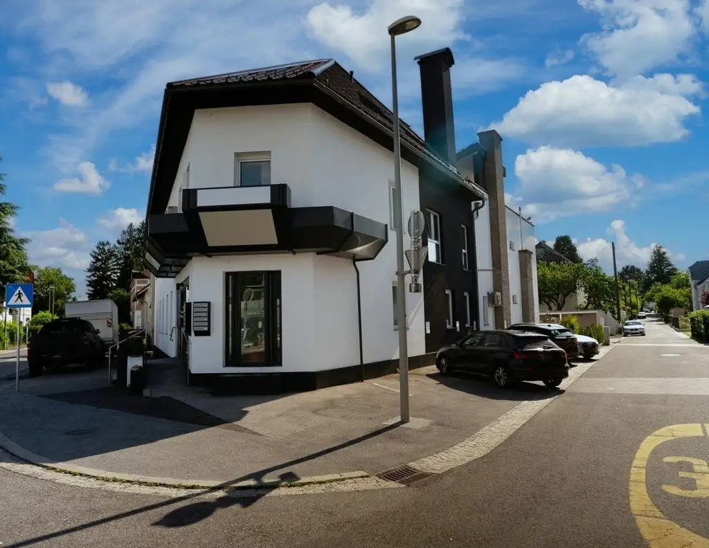 HOHE RENDITE durch RB&B-Vermietung - Kernsaniertes Zinshaus in Top-Lage!
