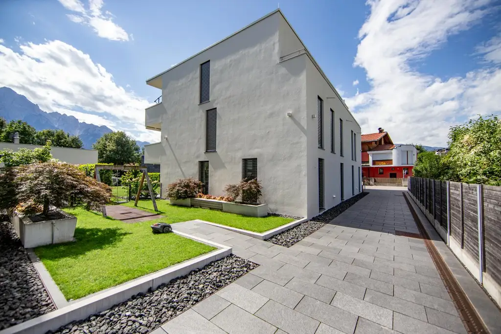 Architektur trifft Luxus - Exklusive Gartenwohnung