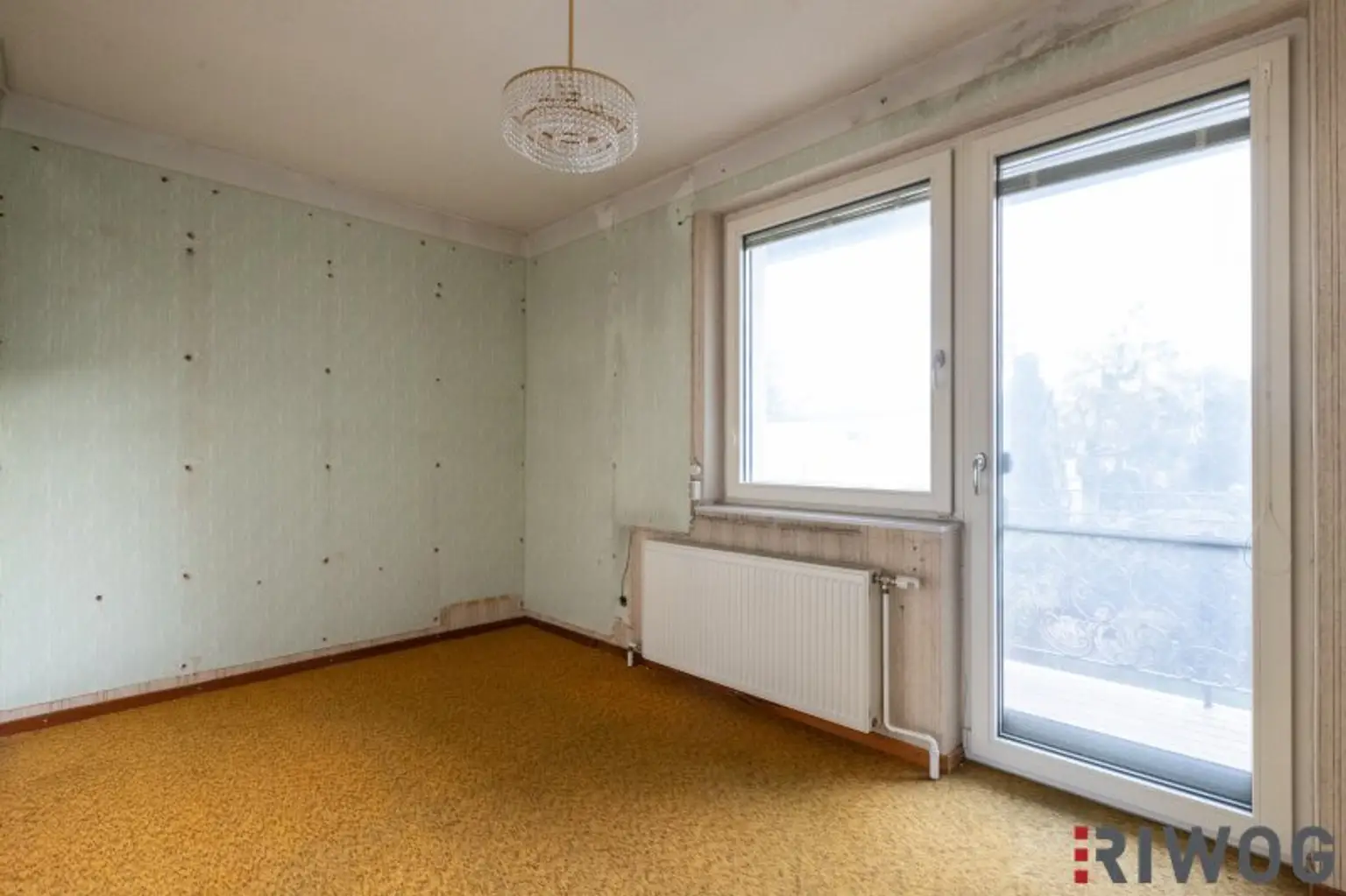 EIN- ODER ZWEIFAMILIENHAUS, gute Substanz, Modernisierungsbedarf