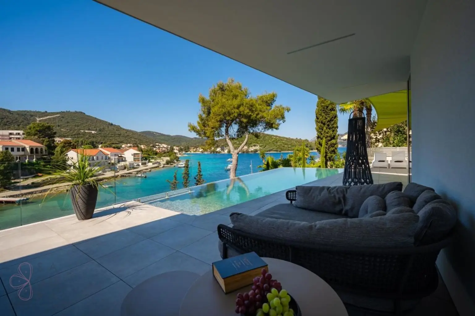 Ihre Kapitalanlage am Wasser – Luxusvilla mit Meerblick & Renditepotenzial auf Korčula