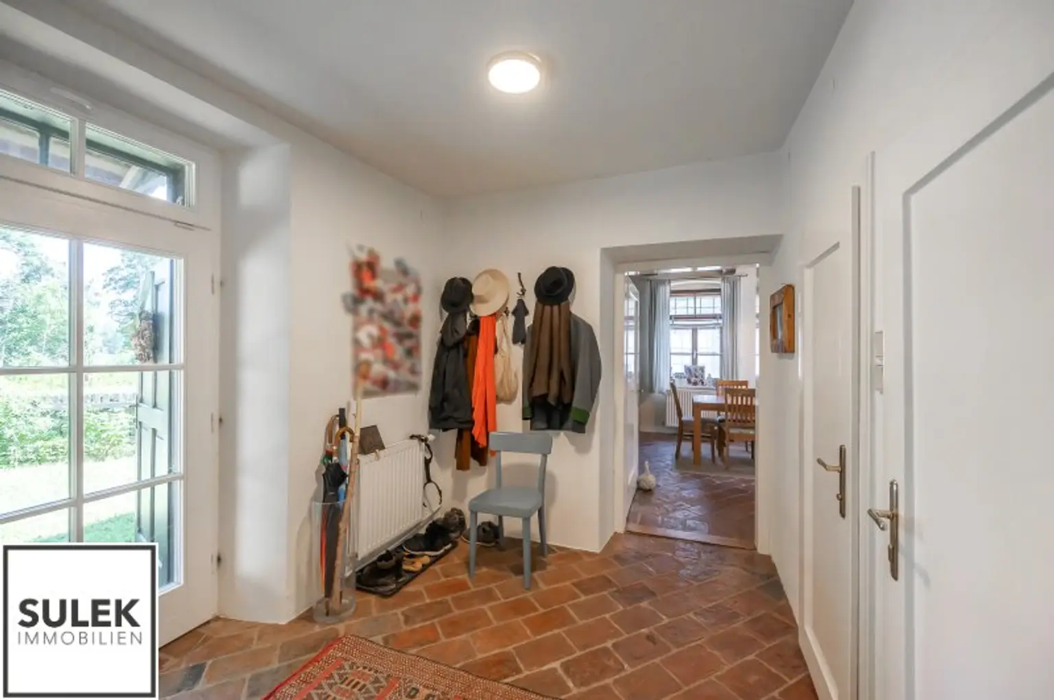 charmantes Einfamilienhaus mit dazugehöriger Einliegerwohnung in Petronell - ab 1.11.2025