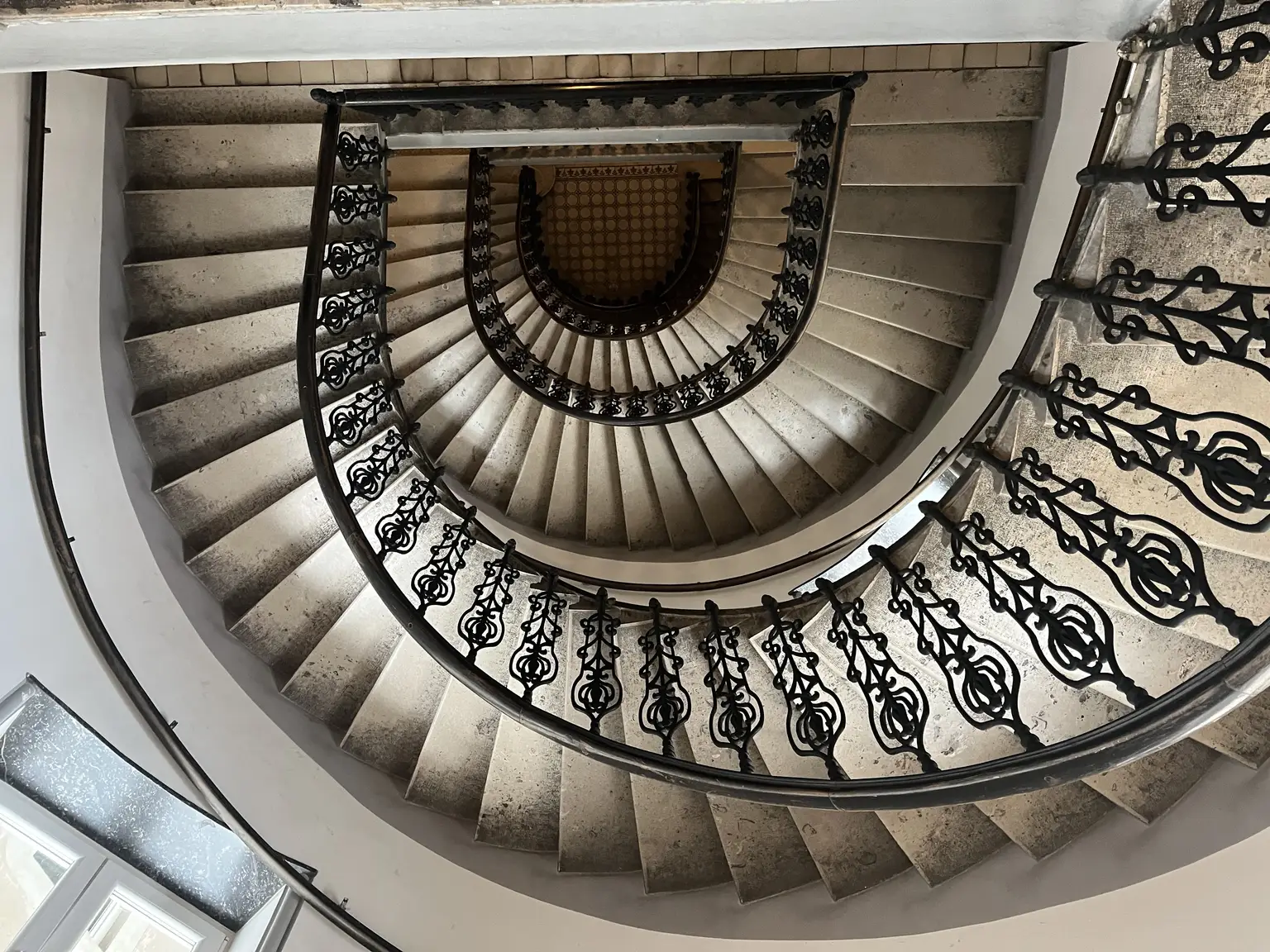 Leistbare Familienwohnung mit kleinem Balkon mitten im Grätzl