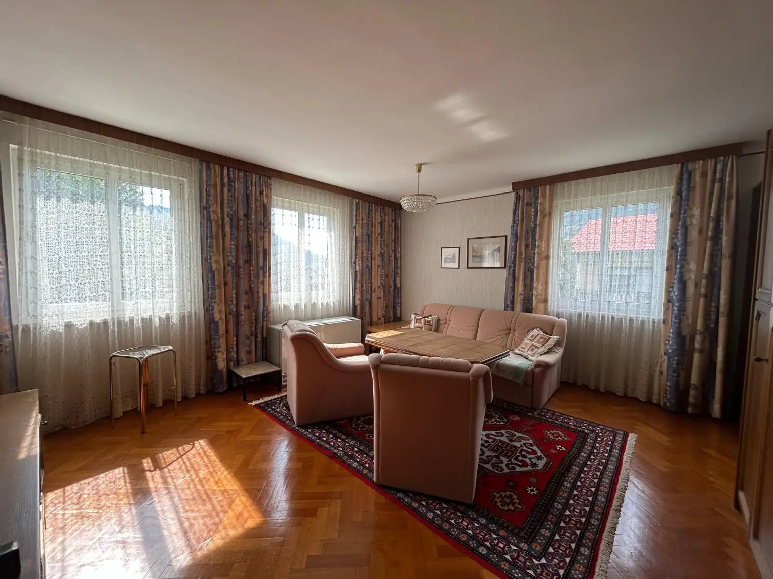 Sehr gepflegte 3-Zimmer Wohnung mit Loggia!