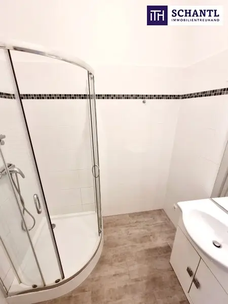 Anschauen und einziehen! Entzückende Altbauwohnung in ruhiger Seitengasse! Tolle Raumaufteilung + Loggia möglich + Perfekte Infrastruktur! Jetzt zugreifen!