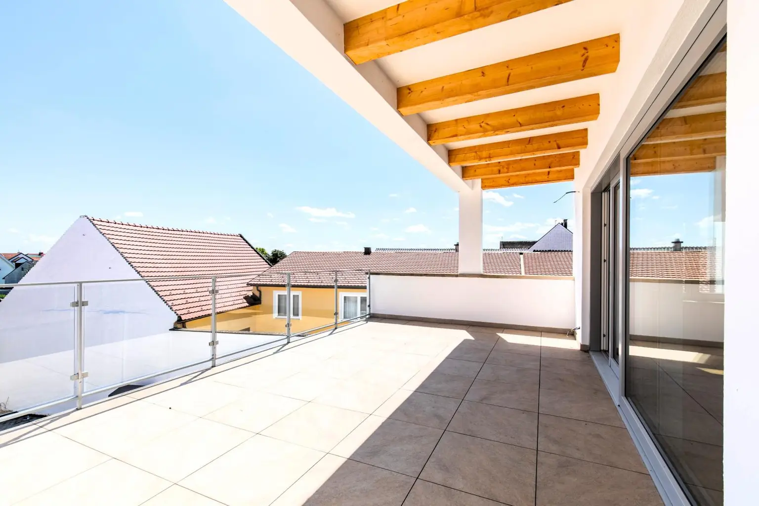 Ankommen & Aufatmen – Modern Wohnen mit Terrasse