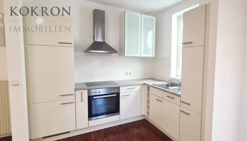 Atelier- Wohnung oder Büro? Charmante Studiowohnung mit Terrassenanteil - Nähe Arenbergpark
