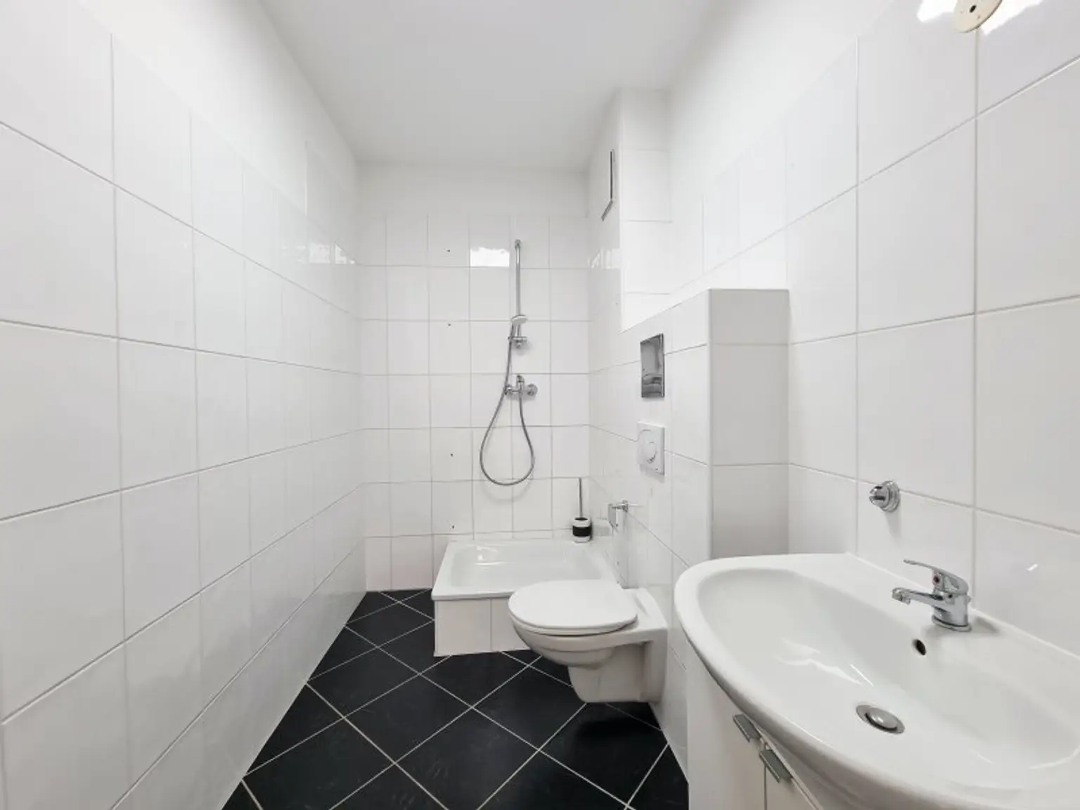 42 m² City-Wohnung mit Balkon & Lift – sofort beziehbar