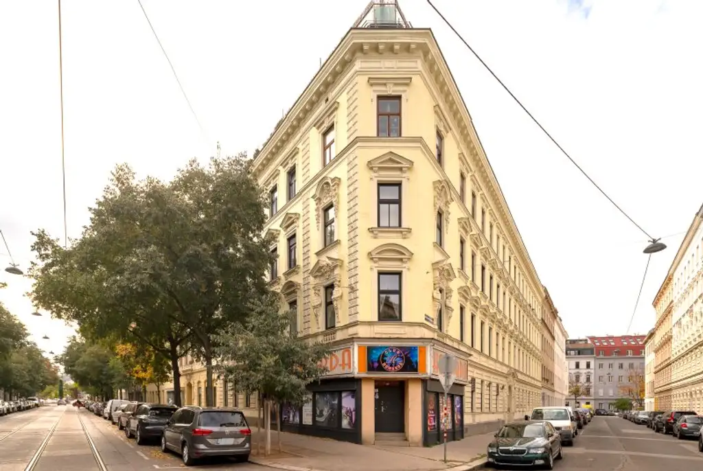 ++NEU++ sanierungsbedürftige 2-Zimmer-Wohnung in sehr guter Lage direkt am Augarten