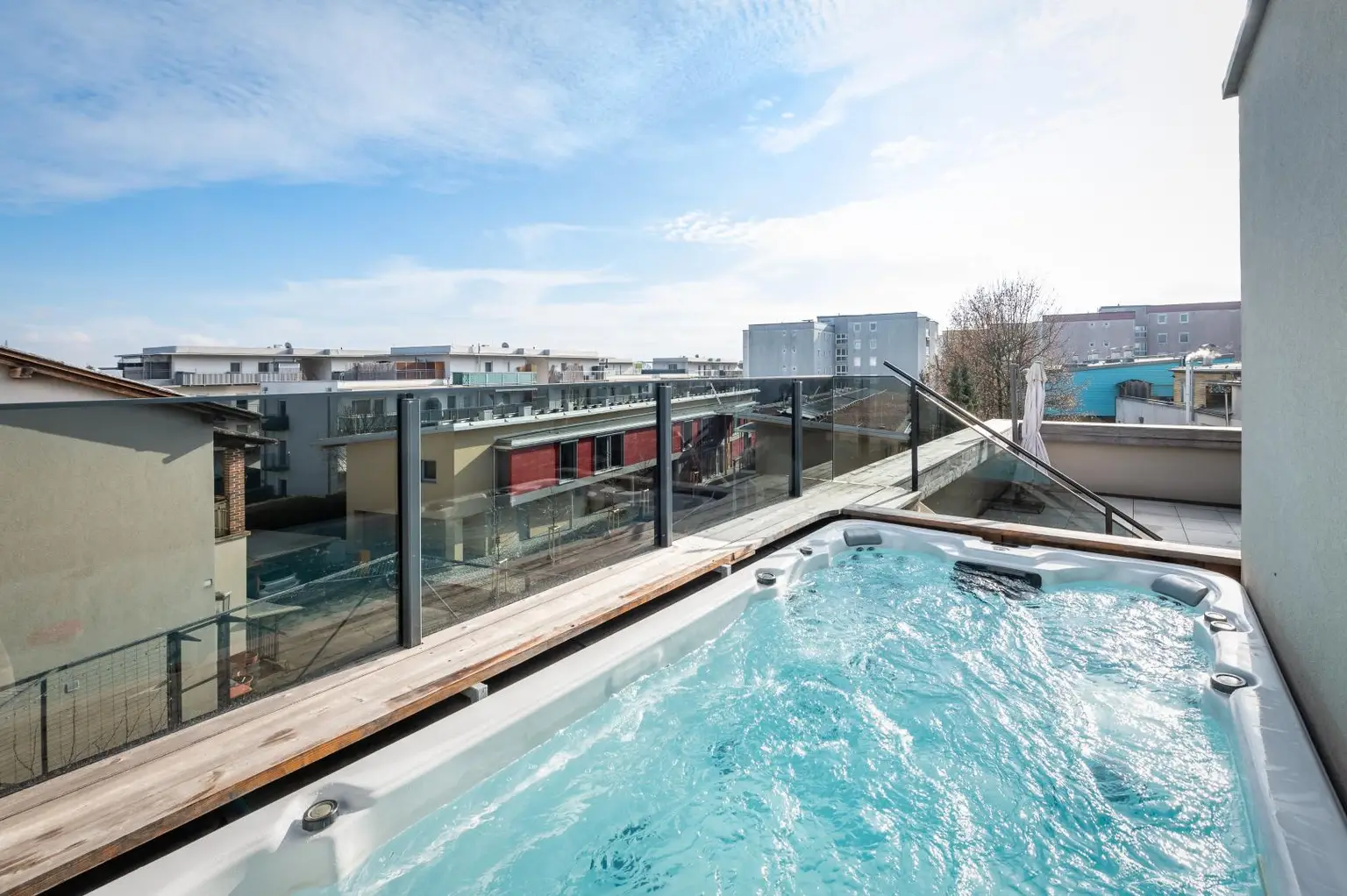 Swim Spa auf der Terrasse