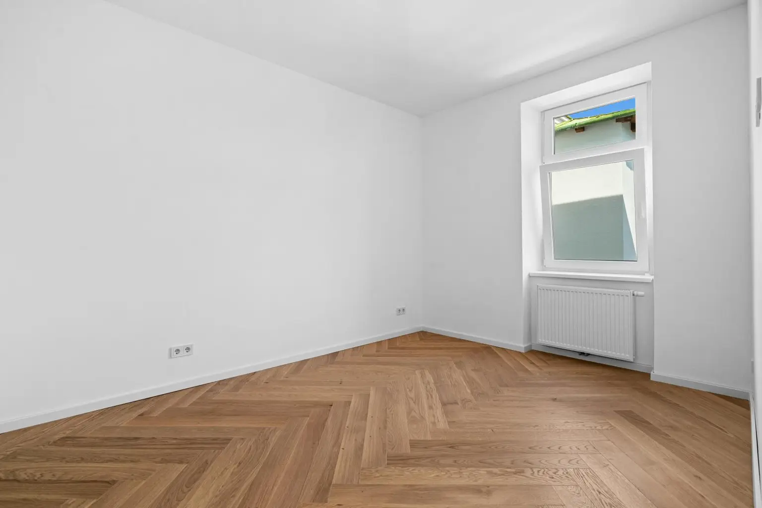 "Zum Verlieben – stilvolle Maisonette mit kleinem Garten & Terrasse!"