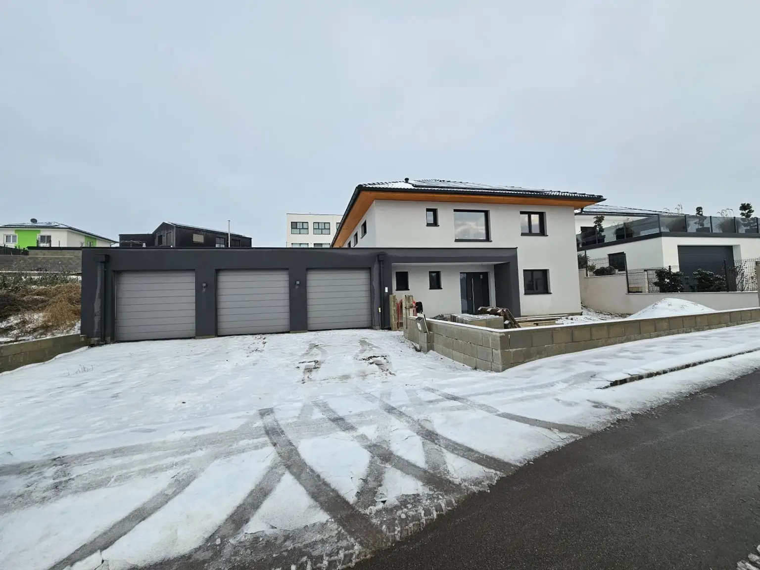 Straßenansicht Haus