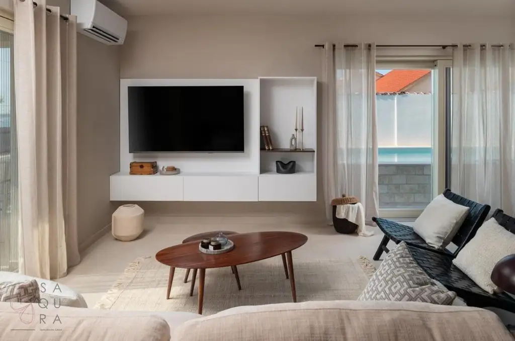 Prime Seafront Villa bei Zadar –Exklusivität am Meer mit Renditepotenzial
