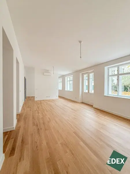 Hofseitiges Büro Nähe Pilgramgasse