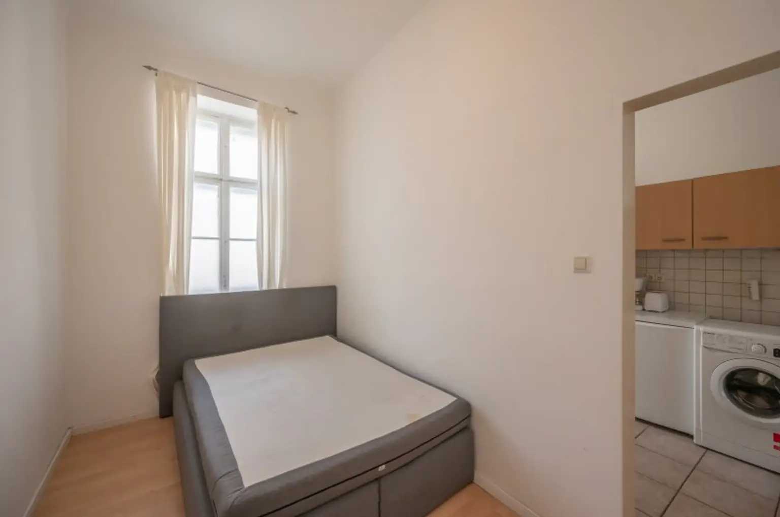 ++KLNB121++ sanierungsbedürftige 2-Zimmer-Wohnung in sehr guter Lage! - Airbnb