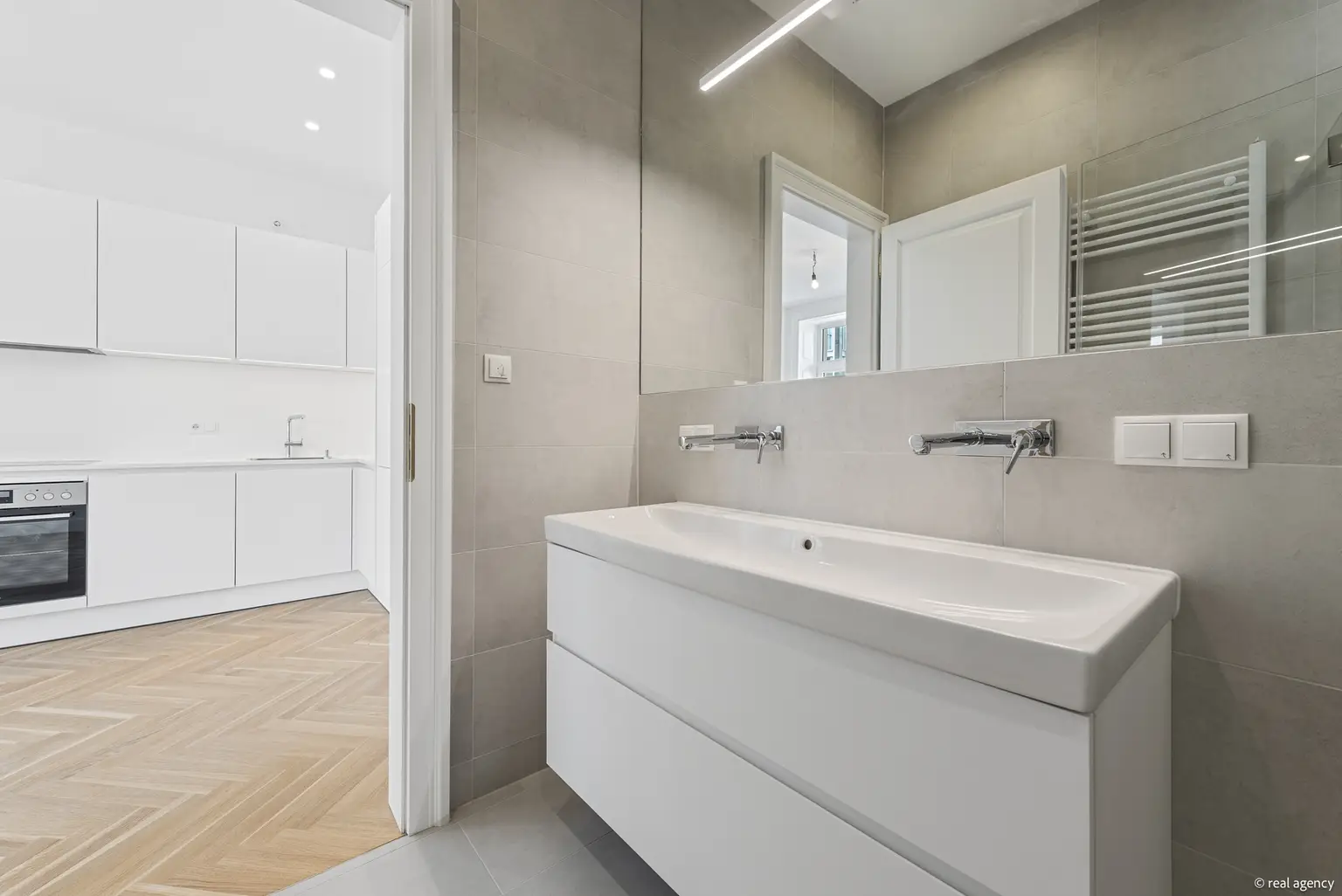 Moderne 2-Zimmer-Wohnung mit offener Wohnküche und Balkon