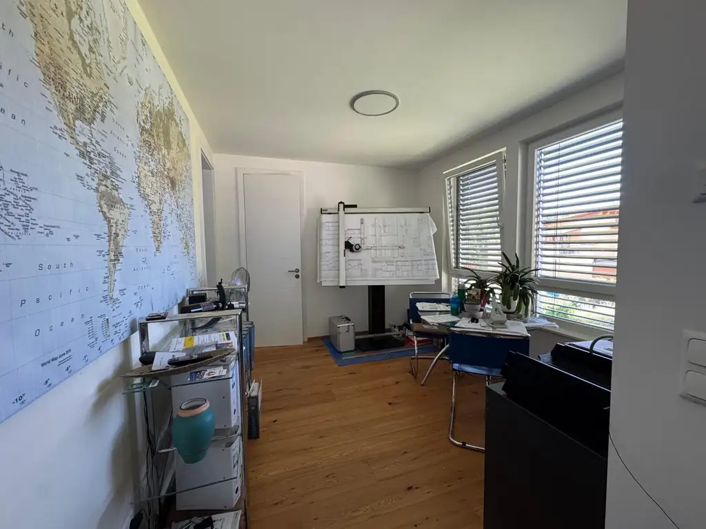 Einfamilienhaus für anspruchsvolle Käufer - im Grünen und doch in Stadtnähe