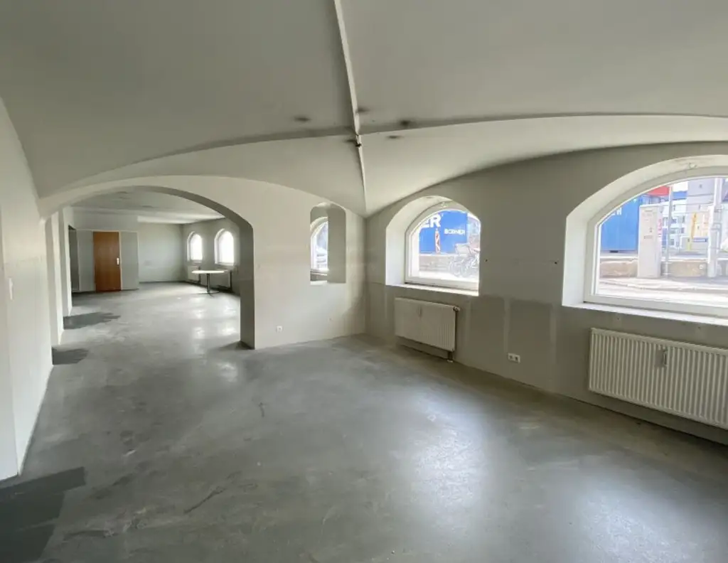 Paketverkauf: Gewerbe-Investment im Herzen von Schwaz