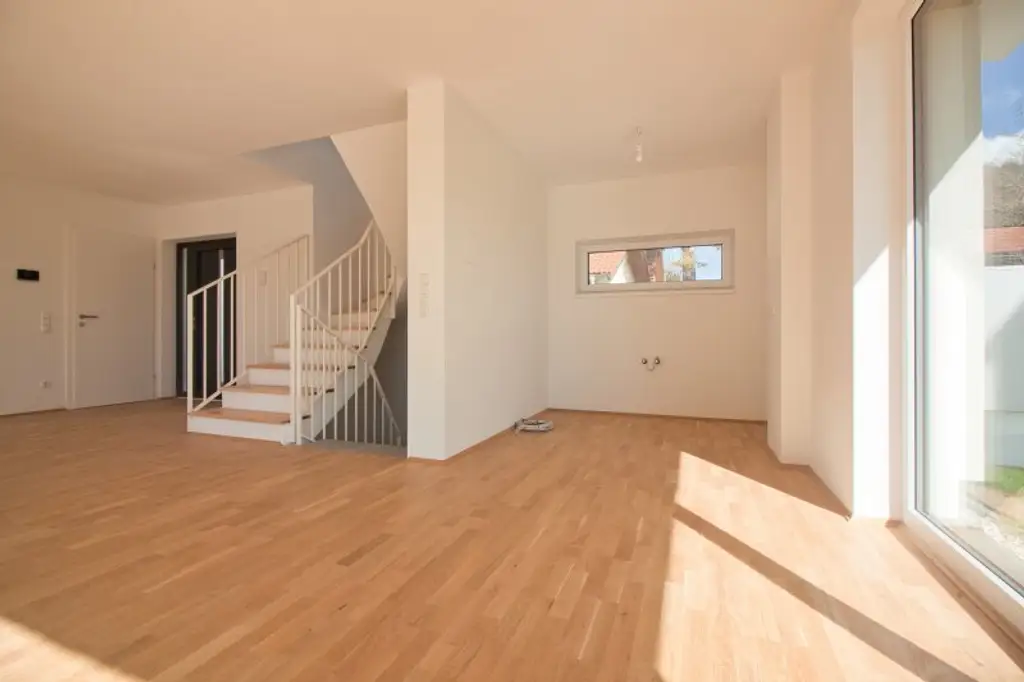 MODERNES EINFAMILIENHAUS | Ziegelmassivbauweise | viel Platz, lichtdurchflutet & optimale Raumaufteilung | inkl. Stellplatz