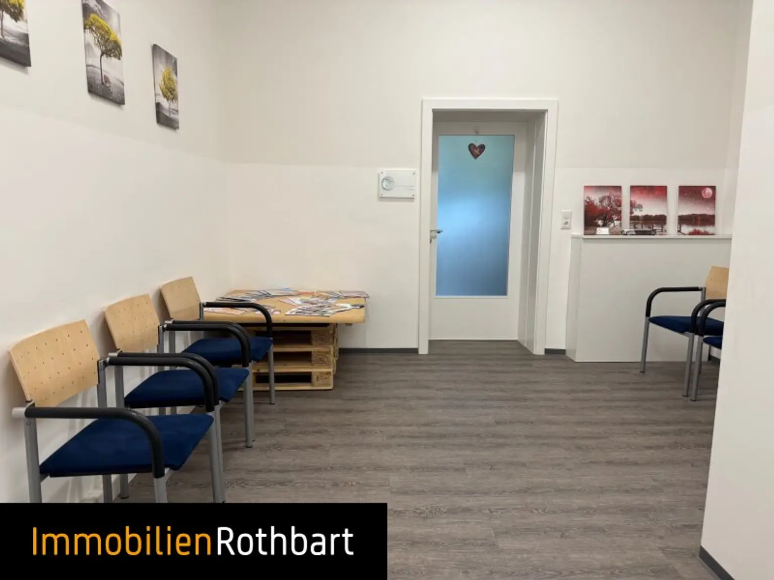 Praxis oder Büroräumlichkeiten barrierefrei am Hauptplatz