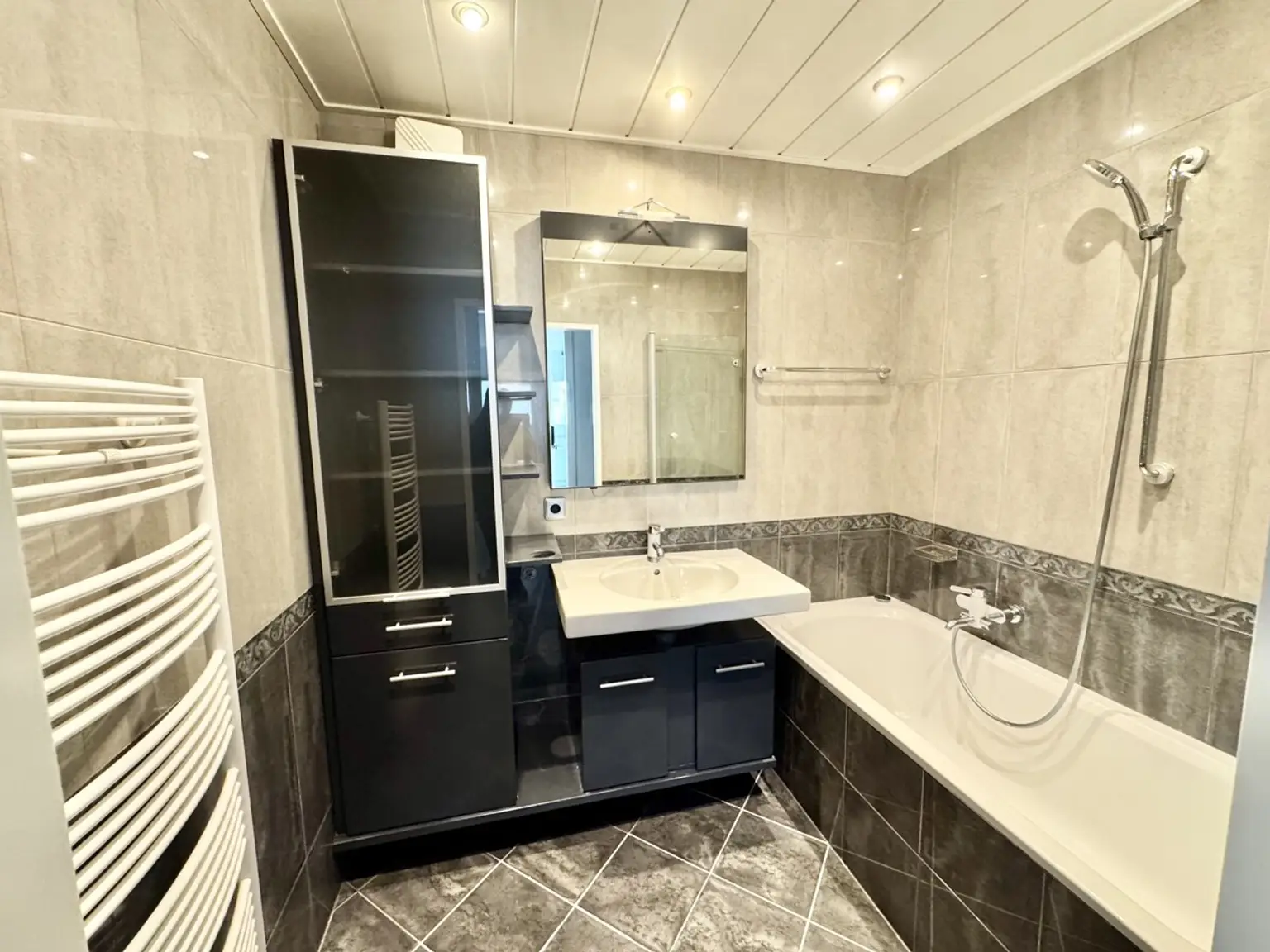 Provisionsfrei: U1 Donauinsel - Schnäpphen Hit! Außergewöhnliche Liegenschaft inklusive täglichem Urlaubsfeeling