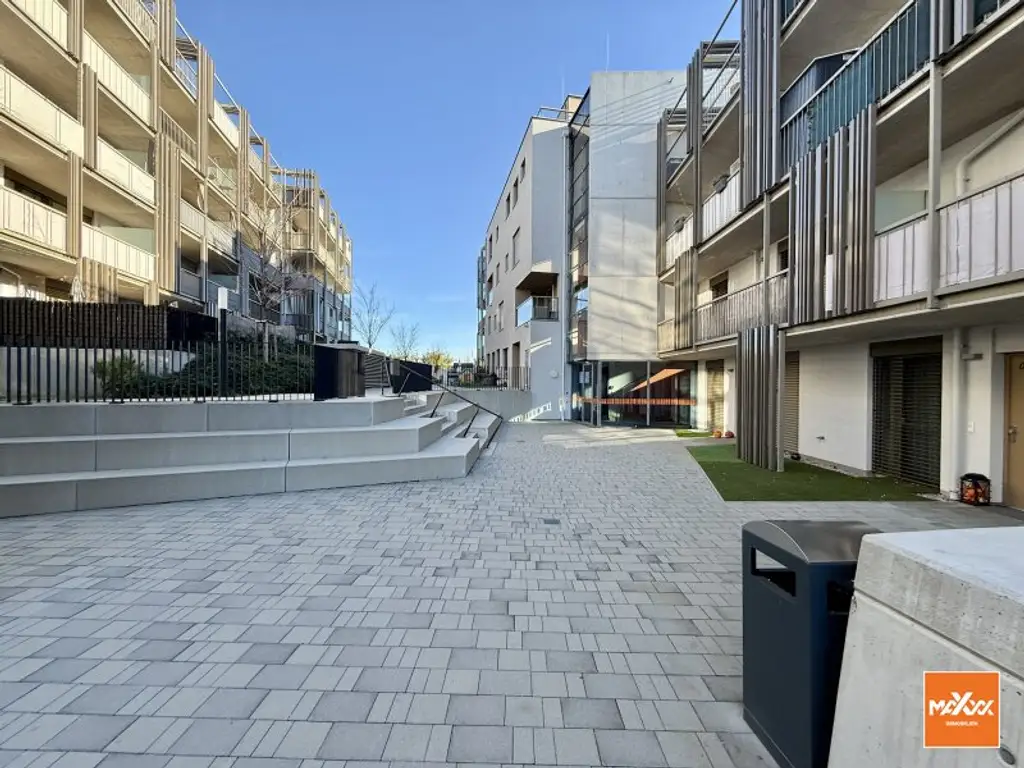 Moderne 2-Zimmer-Wohnung mit großem Balkon und Tiefgaragenparkplatz