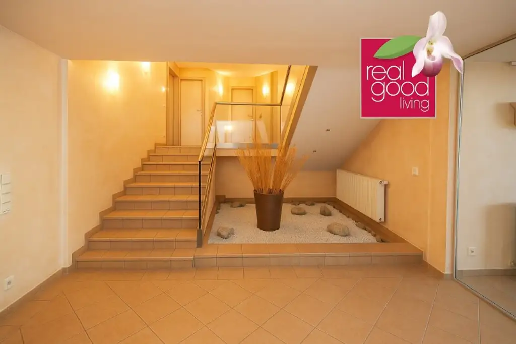 Exklusive Villa mit Pool, Terrassen, Wintergarten & Garage mit ca. 100 m² in Klosterneuburg-Weidling !!