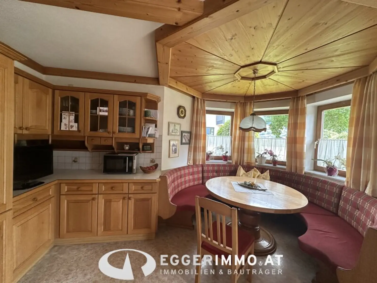 Well-maintained single-family home with great potential in Niedernsill / Steindorf for sale