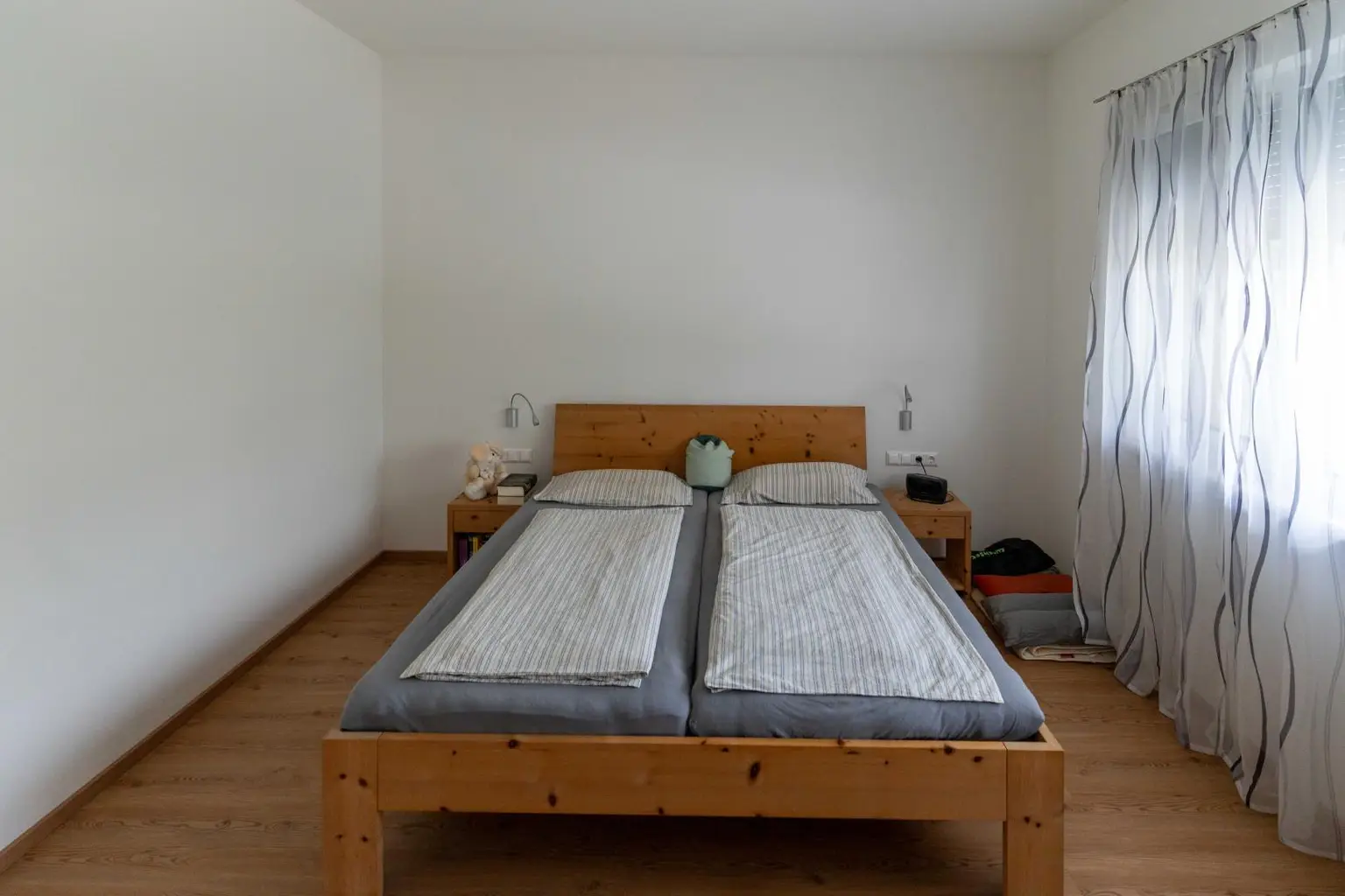 Top-Betriebsliegenschaft mit grosser Wohnung und Direktzugang zur A1 - Ideal für Lager, Dienstleistung & Lieferlogistik
