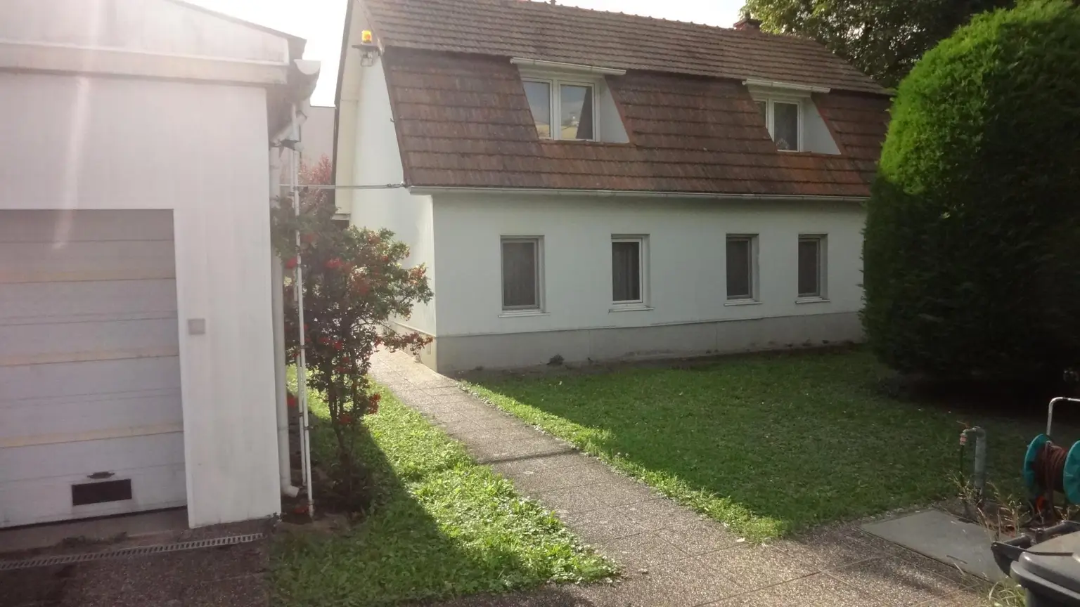 Grundstück mit Altbestand in attraktiver Wohngegend in Oberlaa !