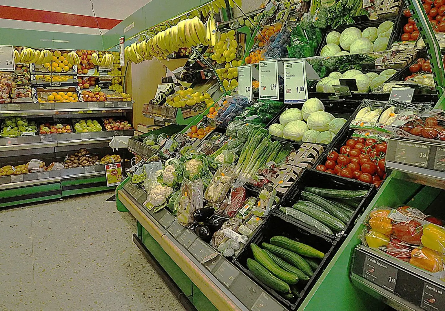 GESCHÄFTSLOKAL MIT VIELEN NUTZUNGSMÖGLICHKEITEN IN ZENTRALER LAGE