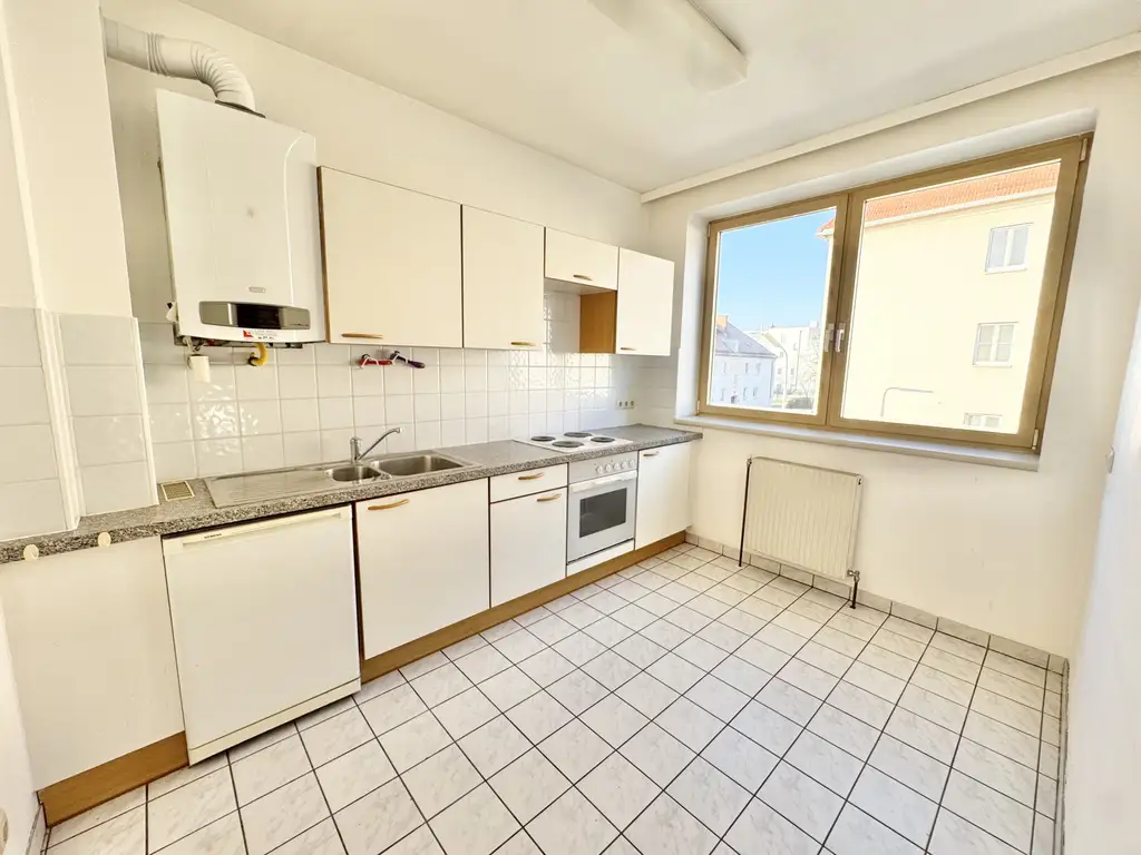 TOP-BÜRO | HELLE 3 ZIMMER | OBERLAAER STRASSE | U-BAHN-NÄHE