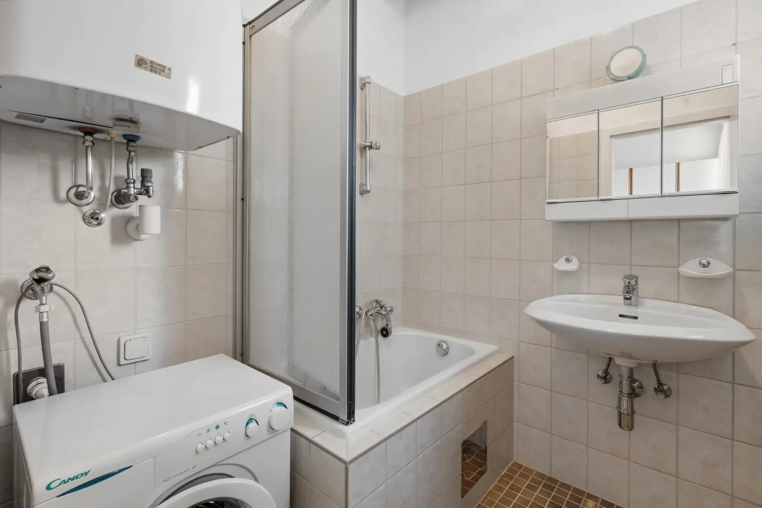 04 Badezimmer