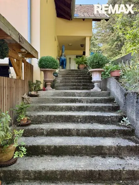 Hohe Wand - Einfamilienhaus mit 3 Wohneinheiten auf 1.100 m² Grund!