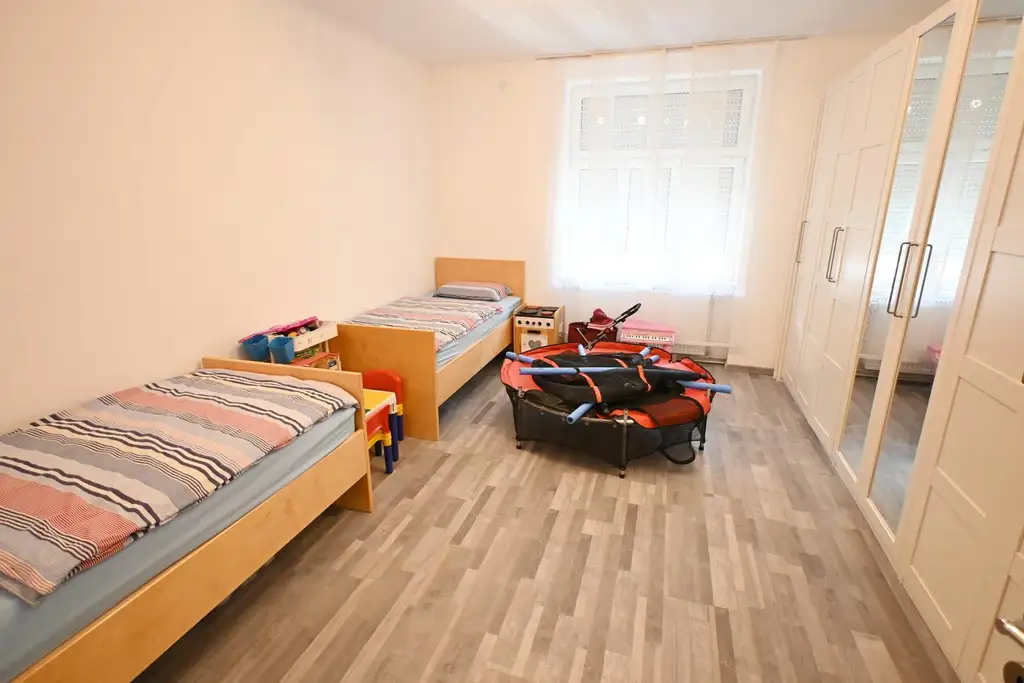" ++ Helle Familienwohnung mit Blick ins Grüne ++"