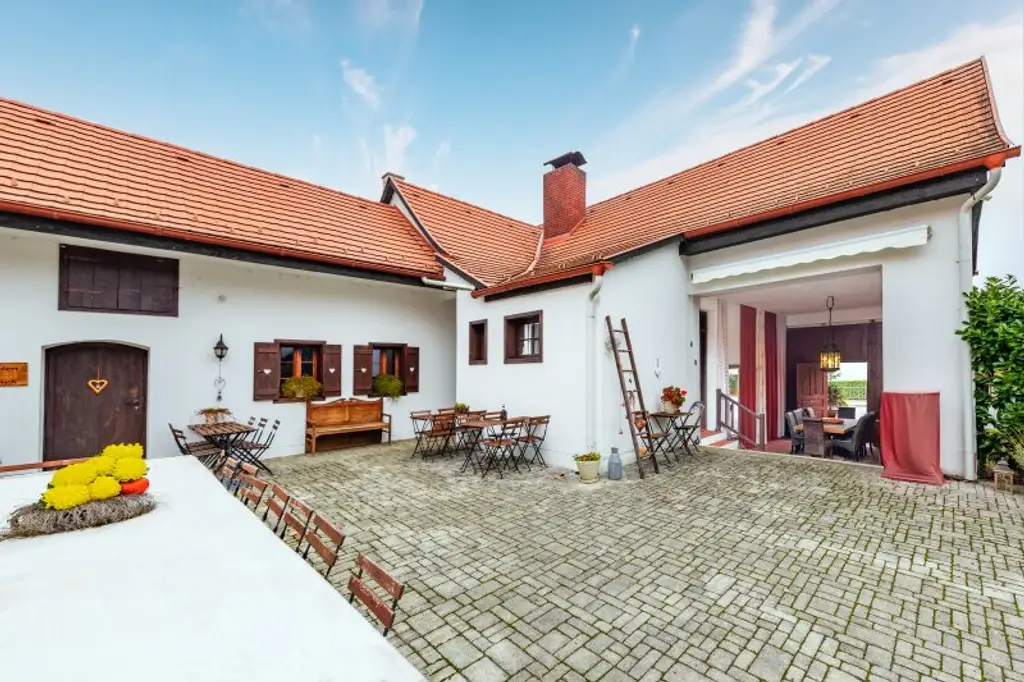 Pferde, Golf und Thermenwellness - Im sonnigen Südburgenland
